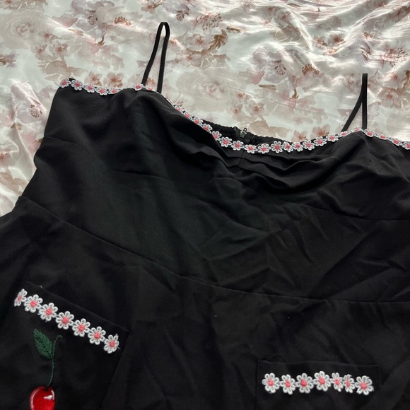 Voodoo Vixen Layla Cherry and Daisy Flared Dress - Picture 7 of 12